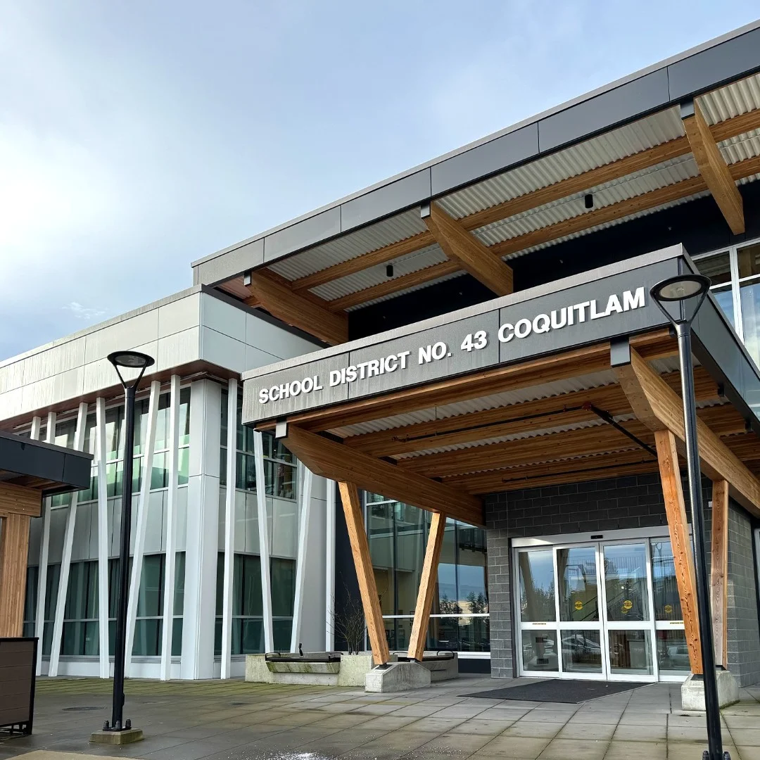 코퀴틀람 교육청 캠퍼스 전경 - Coquitlam School District #43