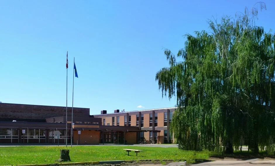 골든힐교육청 캠퍼스 전경 - Golden Hills School Division